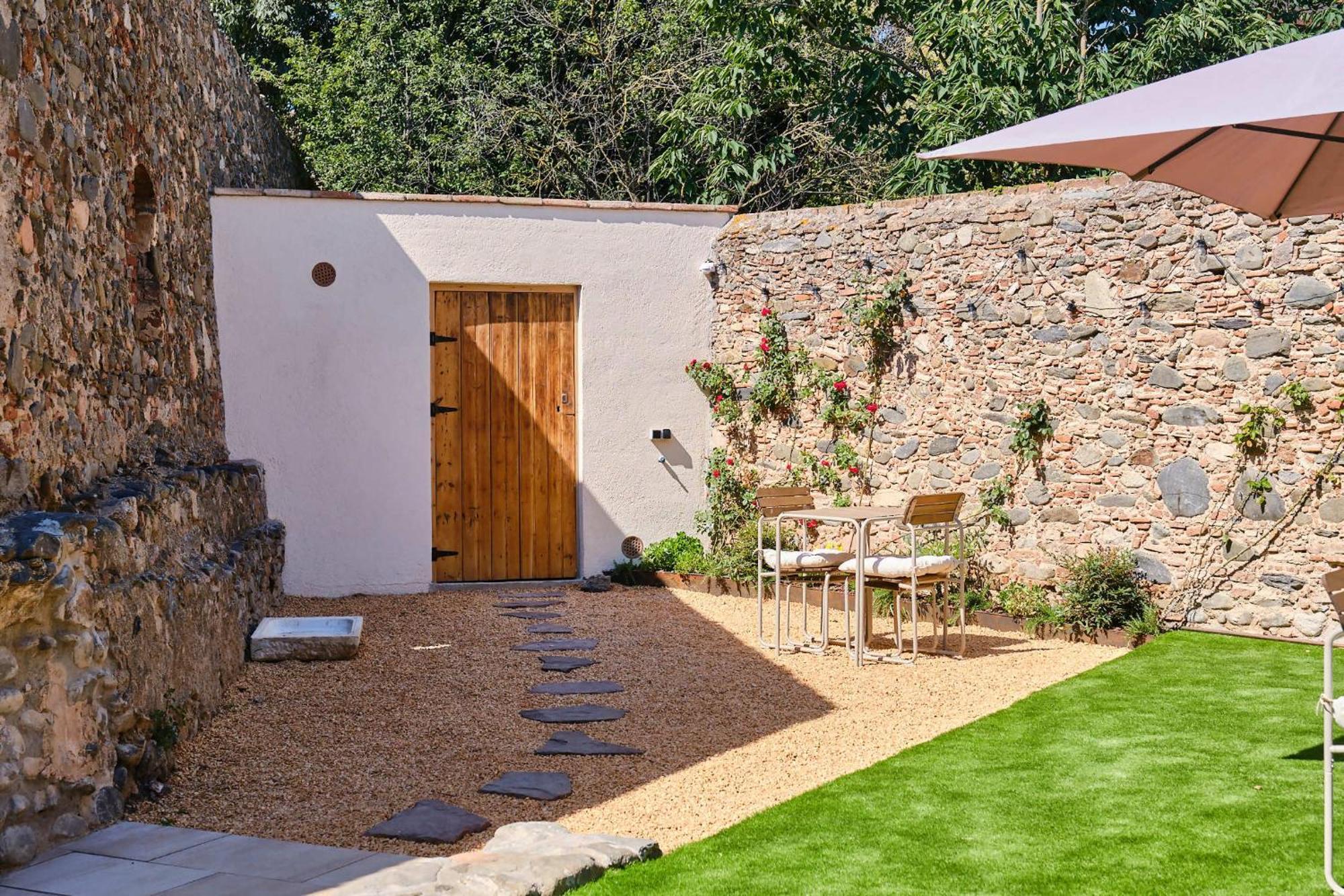 Hotel Moli Cardedeu Exterior photo