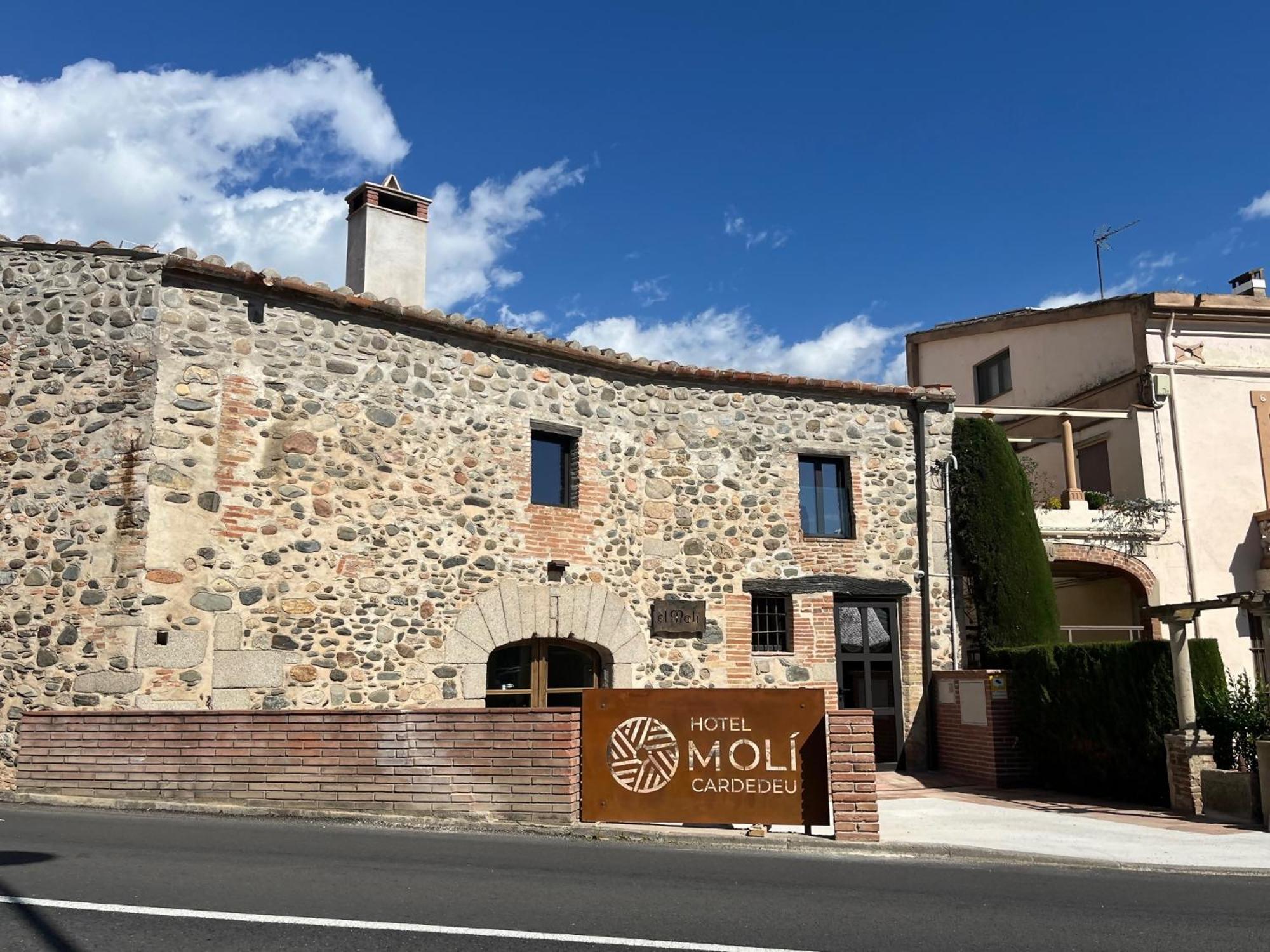 Hotel Moli Cardedeu Exterior photo